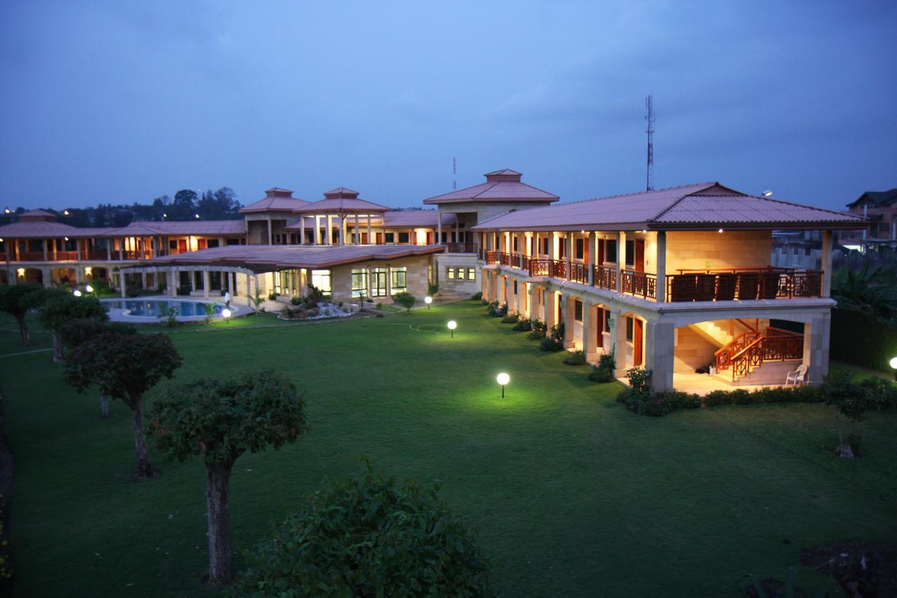 Hotel Sol Beni Абиджан Экстерьер фото