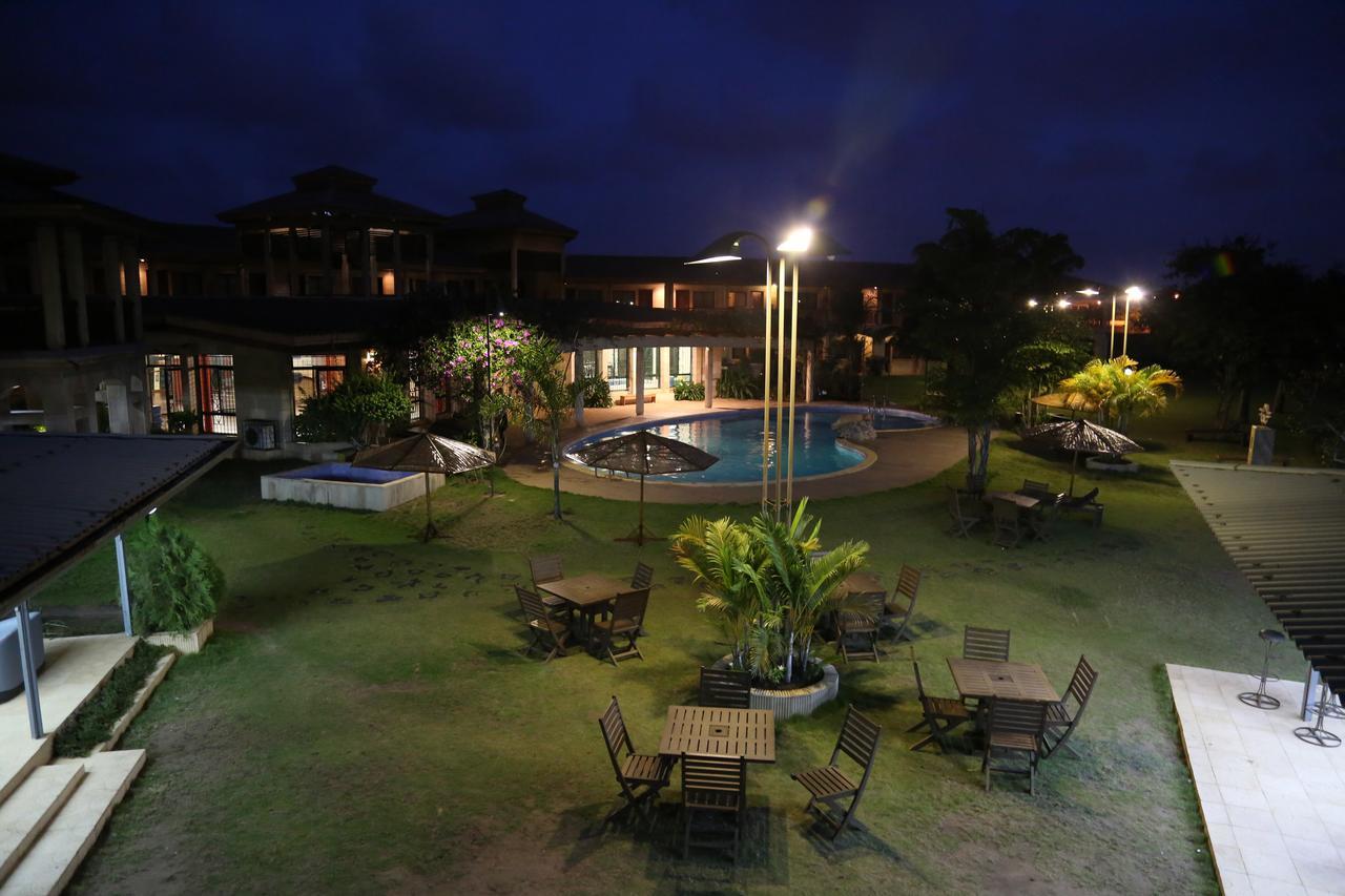 Hotel Sol Beni Абиджан Экстерьер фото
